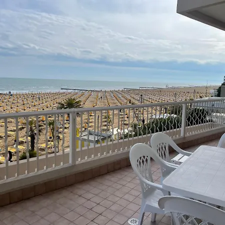 公寓 Fronte Mare-residence Union 9 *