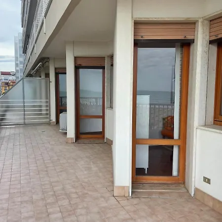 Fronte Mare-residence Union 9 *